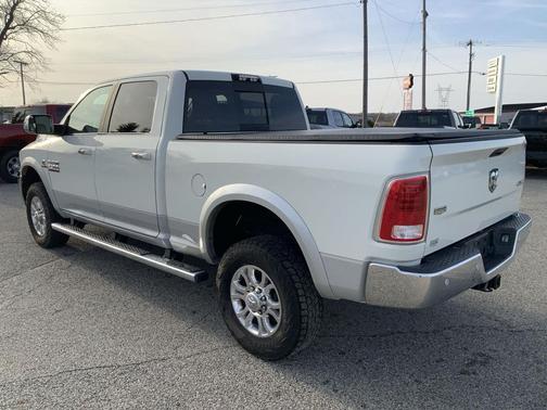 2018 RAM 2500 Laramie Crew Cab 4x4 6'4' Box