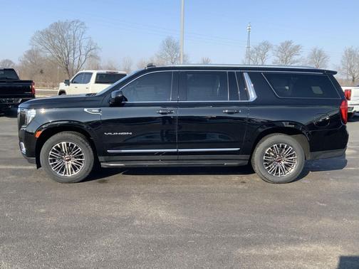 2022 GMC Yukon XL SLT