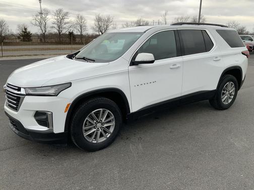 2023 Chevrolet Traverse LT Leather