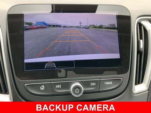Summit White 2024 Chevrolet Malibu FWD 1LT