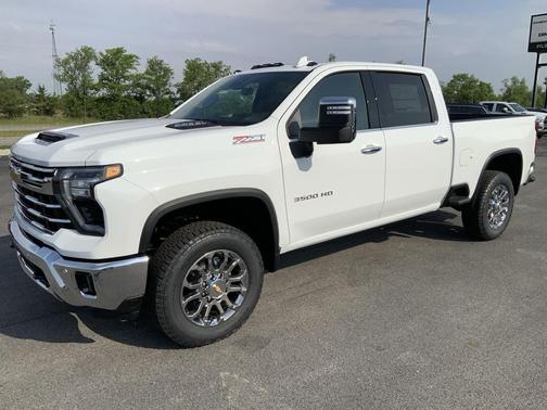 Summit White 2026 Chevrolet Silverado 3500 LTZ