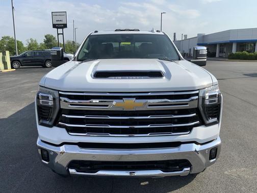 Summit White 2026 Chevrolet Silverado 3500 LTZ