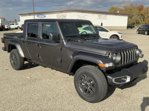 2026 Jeep Gladiator Sport S