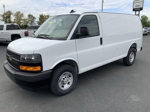 2025 Chevrolet Express 3500 RWD 3500 Regular Wheelbase WT