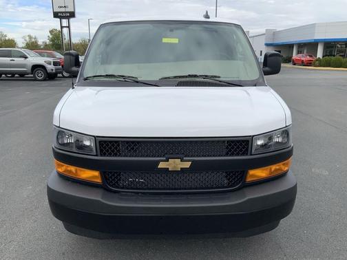 2025 Chevrolet Express 3500 RWD 3500 Regular Wheelbase WT
