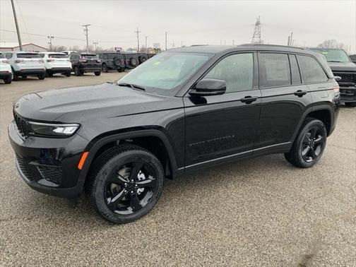 2025 Jeep Grand Cherokee Altitude