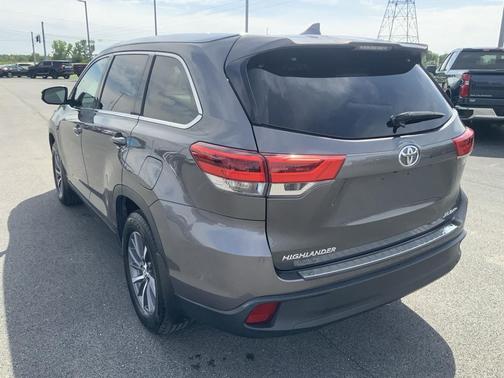 Predawn Gray Mica 2019 Toyota Highlander XLE