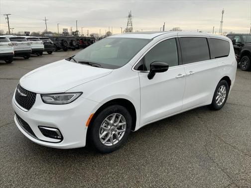 2025 Chrysler Pacifica L