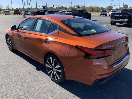 2020 Nissan Altima SR FWD