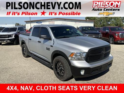 Bright Silver Metallic Clearcoat 2017 RAM 1500 Big Horn
