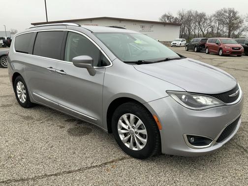 2018 Chrysler Pacifica Touring-L