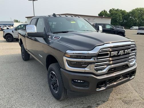 2025 RAM 2500 Laramie Crew Cab 4x4 6'4' Box