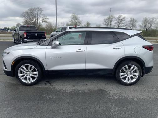 Silver Ice Metallic 2020 Chevrolet Blazer 1LT