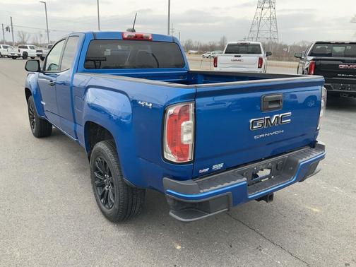 2022 GMC Canyon Elevation Standard
