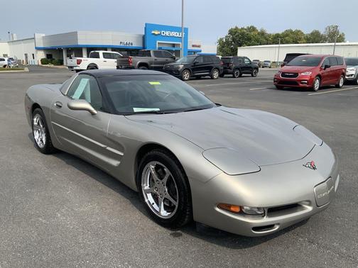 2000 Chevrolet Corvette Base