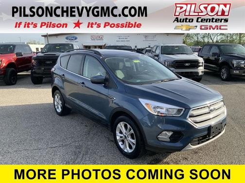 Blue 2018 Ford Escape SE