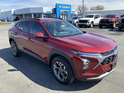 2025 Chevrolet Trax LT