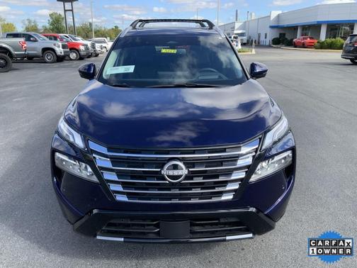 2025 Nissan Rogue Platinum