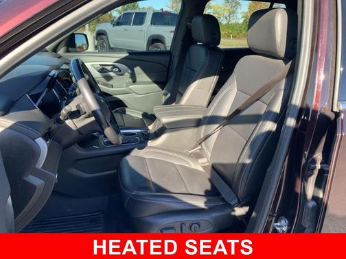 2022 Chevrolet Traverse LT Leather