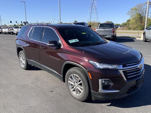 2022 Chevrolet Traverse LT Leather