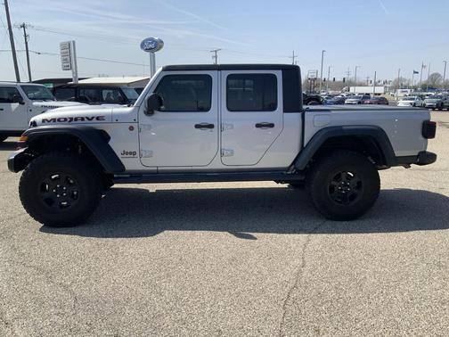 Silver Zynith Clearcoat 2023 Jeep Gladiator Mojave 4x4