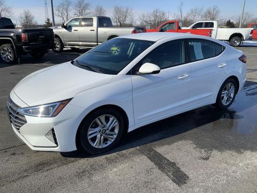 2020 Hyundai ELANTRA SEL