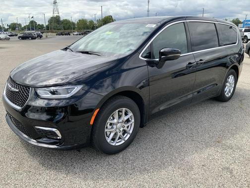 2026 Chrysler Pacifica L