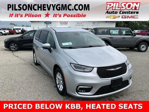 2023 Chrysler Pacifica Touring L
