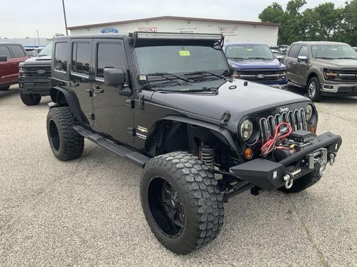 Black 2008 Jeep Wrangler Unlimited Sahara
