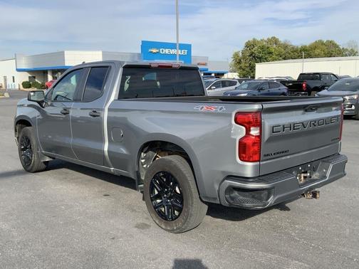 2023 Chevrolet Silverado 1500 Custom