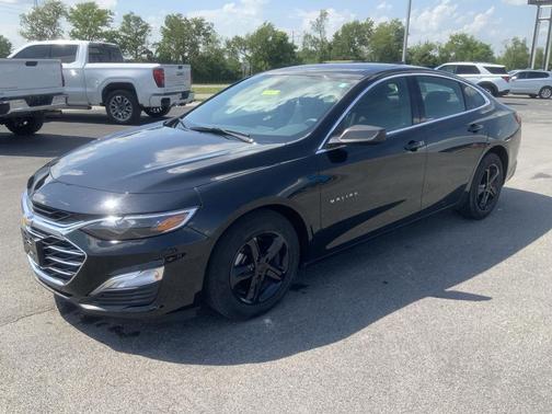 Mosaic Black Metallic 2022 Chevrolet Malibu 1LS
