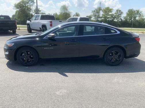 Mosaic Black Metallic 2022 Chevrolet Malibu 1LS