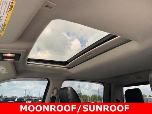 2018 RAM 1500 Night Crew Cab 4x4 5'7' Box