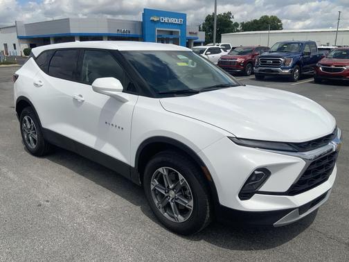 Summit White 2025 Chevrolet Blazer 2LT