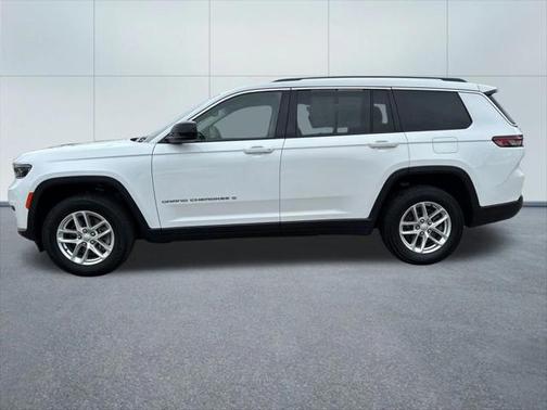 2023 Jeep Grand Cherokee L Laredo 4x4