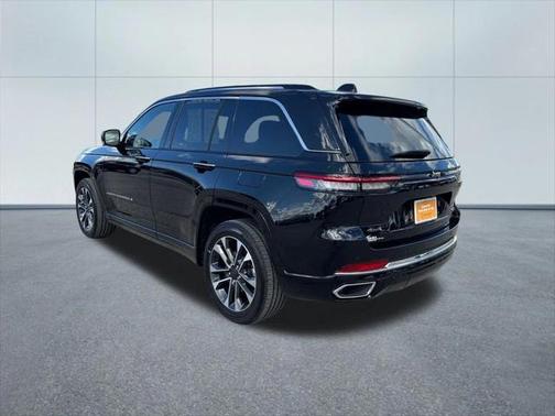 2023 Jeep Grand Cherokee Overland 4x4