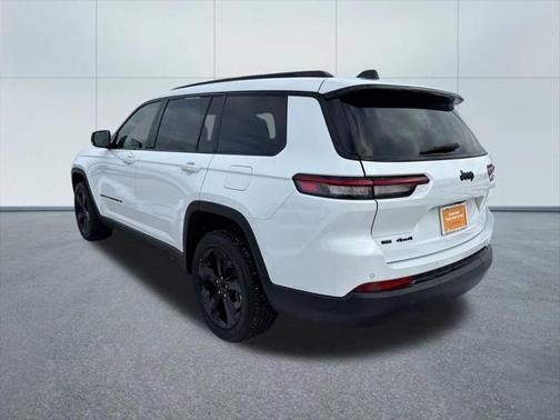 2022 Jeep Grand Cherokee L Altitude 4x4