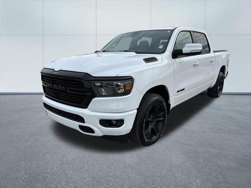 2020 RAM 1500 Big Horn Crew Cab 4x4 57' Box