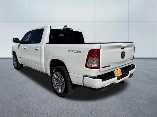 2021 RAM 1500 Big Horn Crew Cab 4x4 57' Box