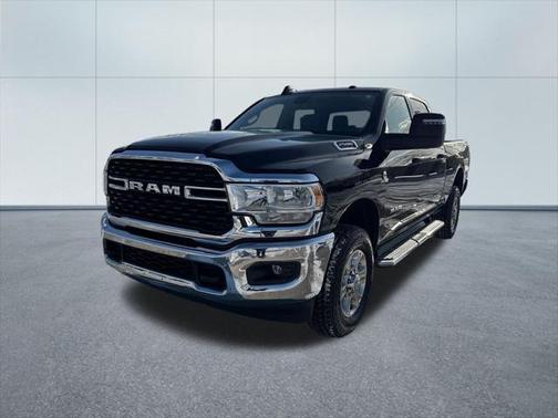 2024 RAM 2500 Big Horn Crew Cab 4x4 64' Box