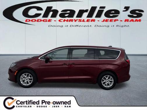 2023 Chrysler Voyager LX