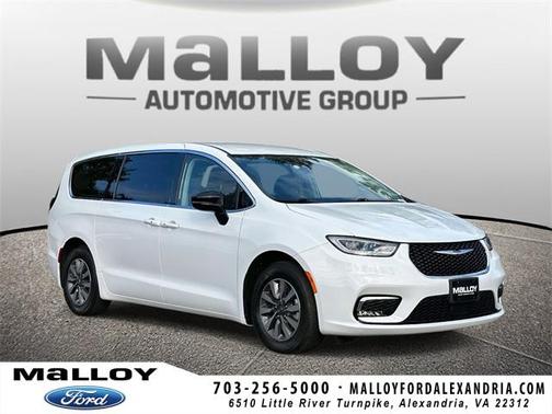 2024 Chrysler Pacifica Hybrid Select