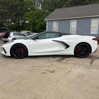 Arctic White 2024 Chevrolet Corvette Stingray w/2LT
