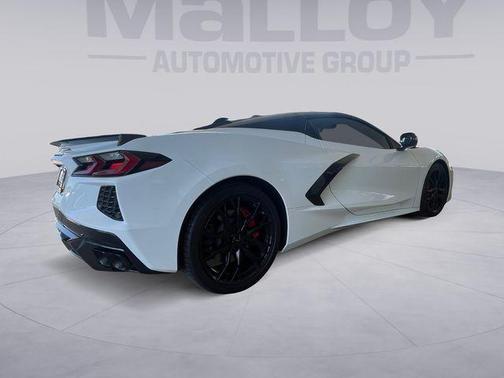 Arctic White 2024 Chevrolet Corvette Stingray w/2LT