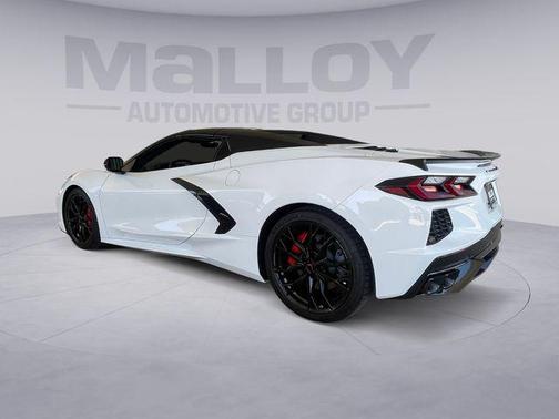 Arctic White 2024 Chevrolet Corvette Stingray w/2LT