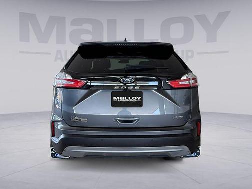 Carbonized Gray Metallic 2022 Ford Edge SEL