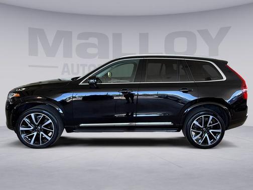 Onyx Black Metallic 2023 Volvo XC90 B6 PLUS 7-SEATER