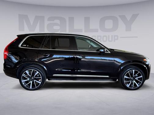Onyx Black Metallic 2023 Volvo XC90 B6 PLUS 7-SEATER