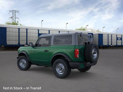 2025 Ford Bronco Base