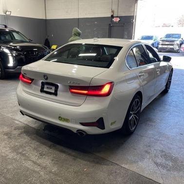 2022 BMW 330e xDrive